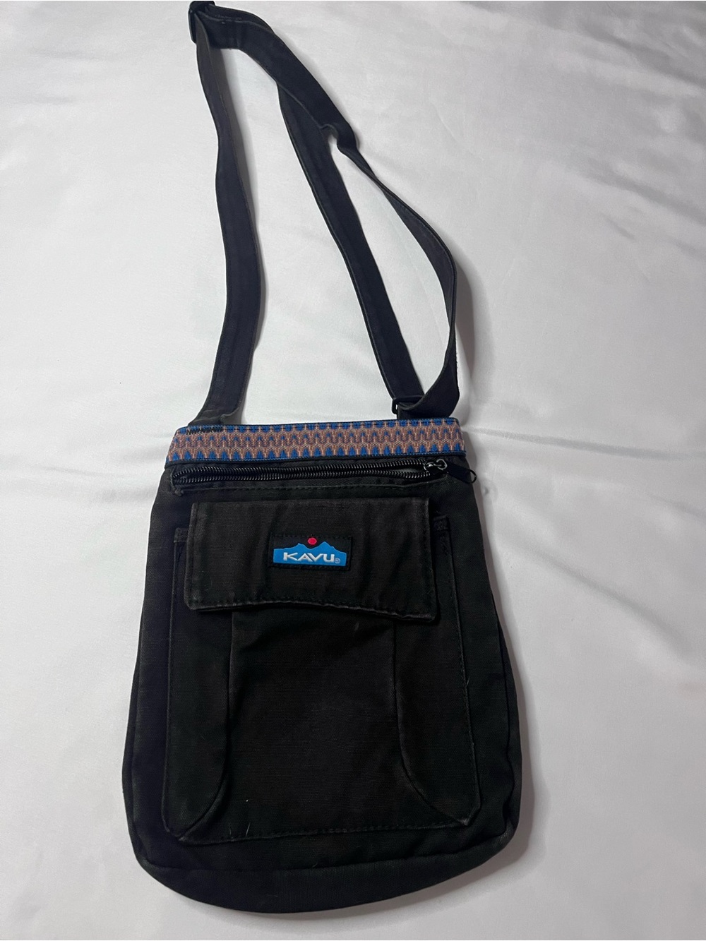 KAVU Keeper Black Crossbody Shoulder Bag with Aztec Trim
